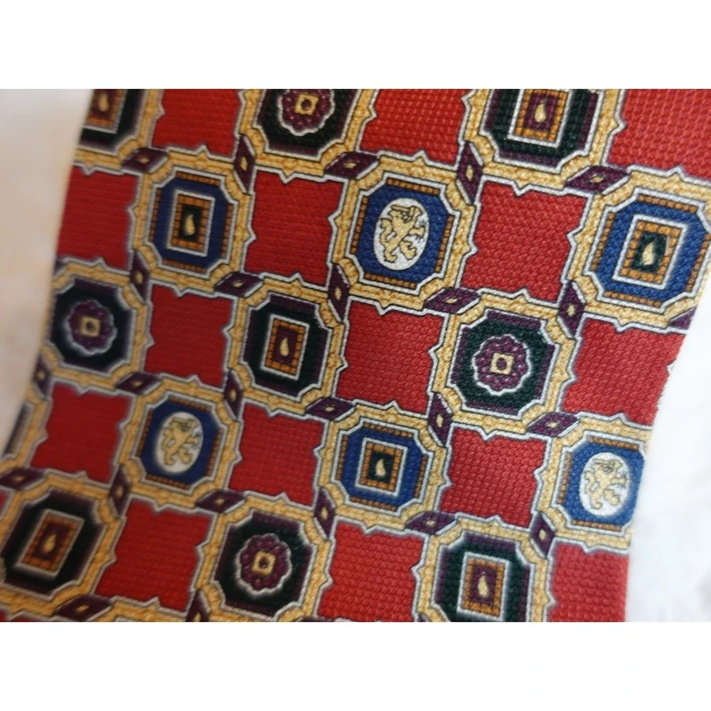 Vintage Tommy Hilfiger Tie Mens Italian Silk Made‎ in USA Crest Old Money Office